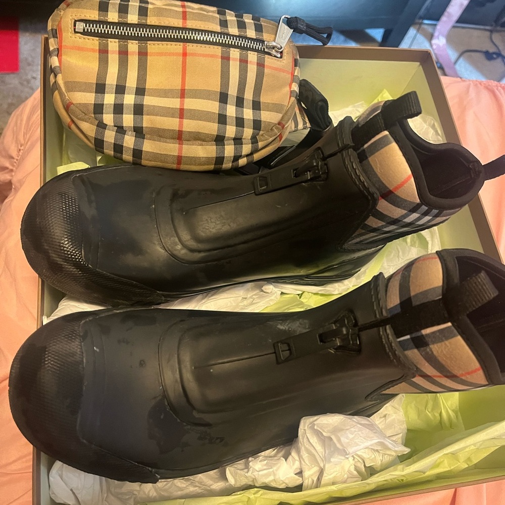 Burberry Rain Boot Burberry Fanny Pack dust bag and box included